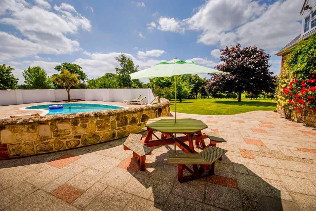 Rookley Farm Lodge Bagian luar foto
