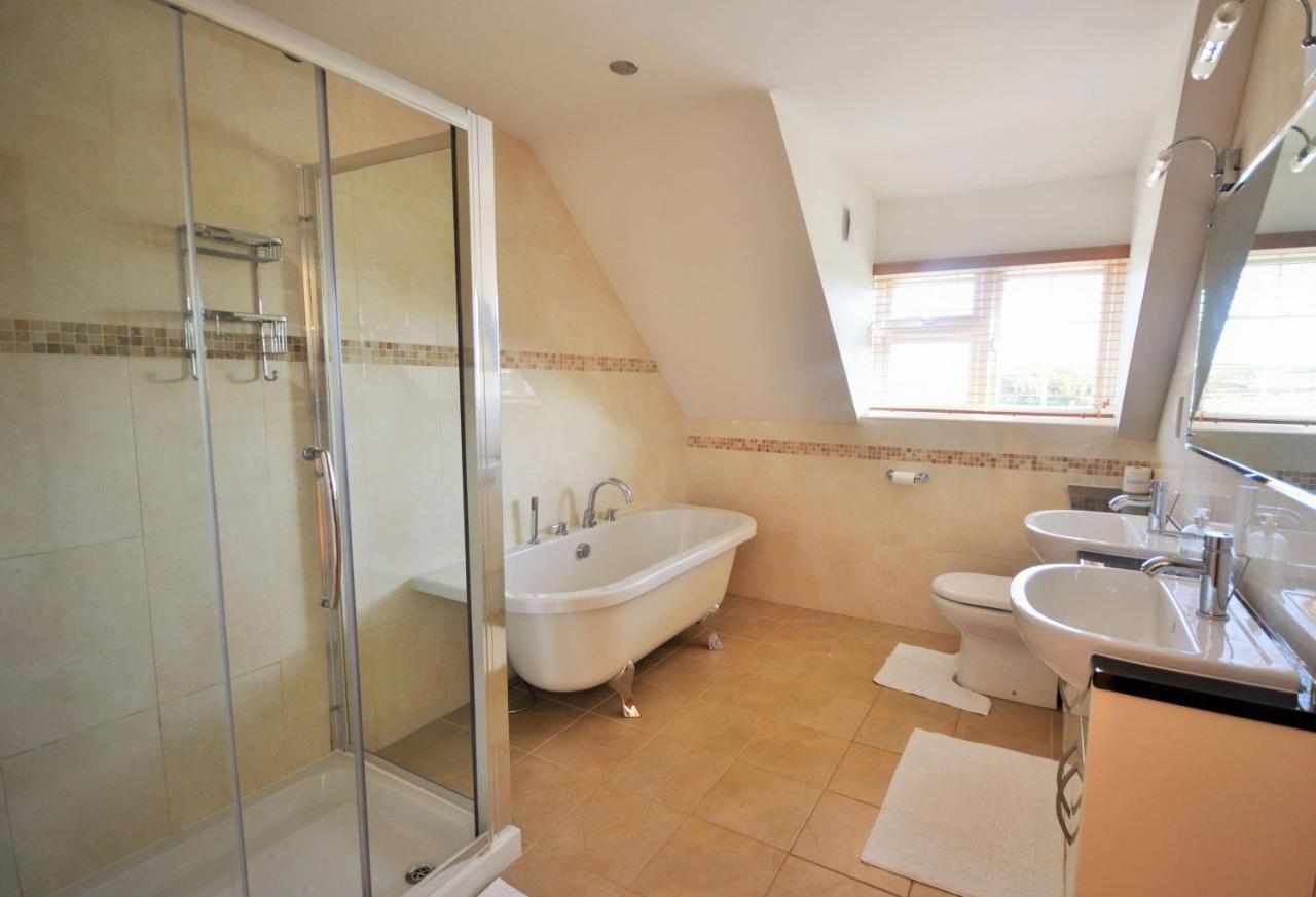 Rookley Farm Lodge Bagian luar foto